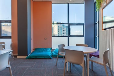 1 bed studio, Notte Street, The Hoe, Plymouth, PL12RQ - Image 6